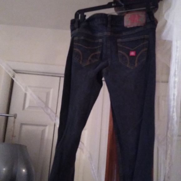 Jeans - Picture 3 of 4